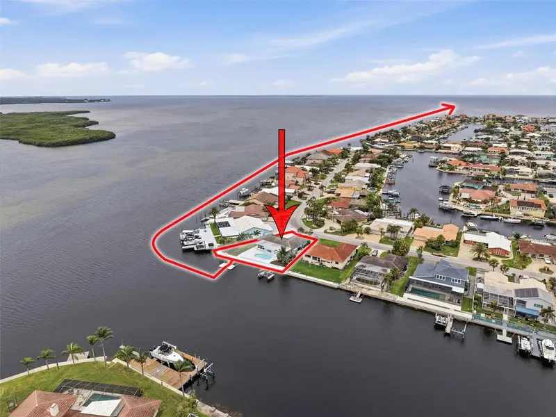 4956 Galleon Ct, FL