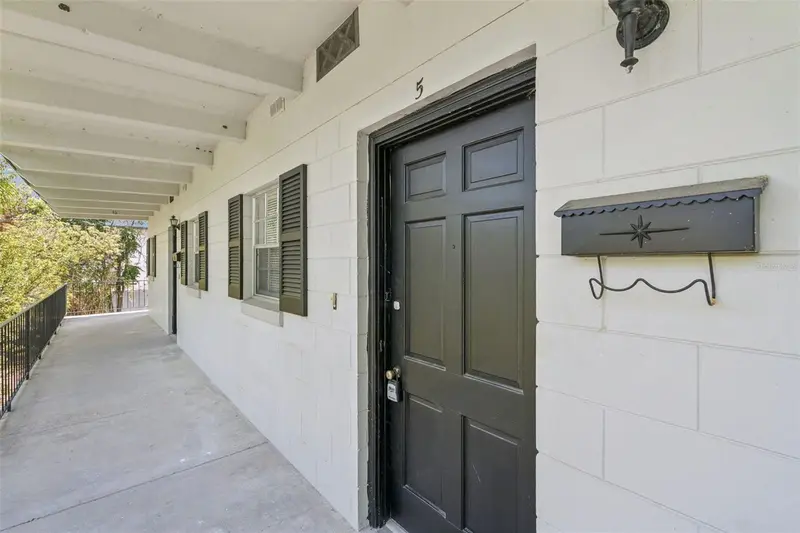791 Lake Ave #5, FL