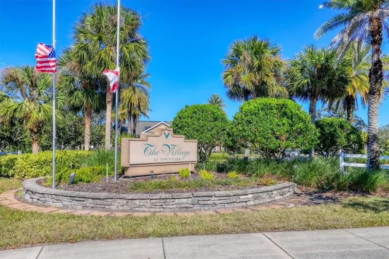 8926 Manor Loop #102, FL