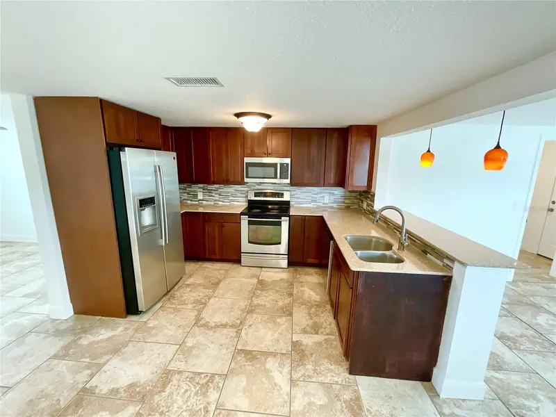 4233 Belle Isle Ct, FL