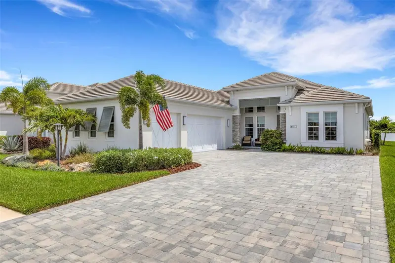 8023 Waterbend Trl, FL