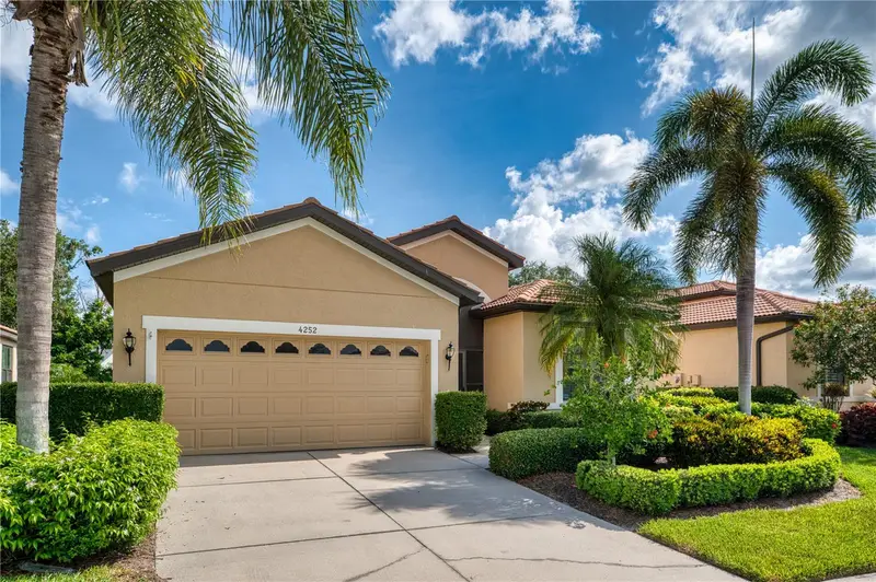 4252 Mackay Falls Ter, FL