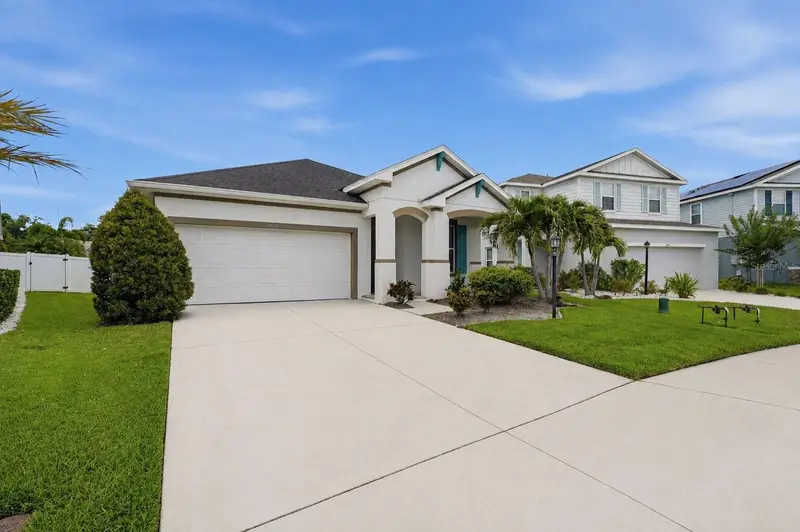 5518 Spanish Moss Cv, FL