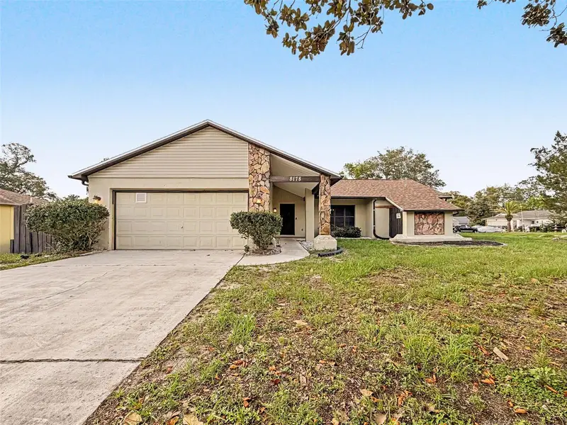 8178 English Elm Cir, FL