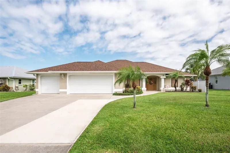 7411 Snow Dr, FL