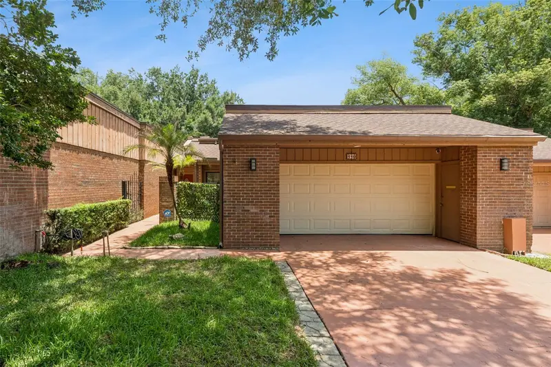 110 Cedar Point Ln, FL