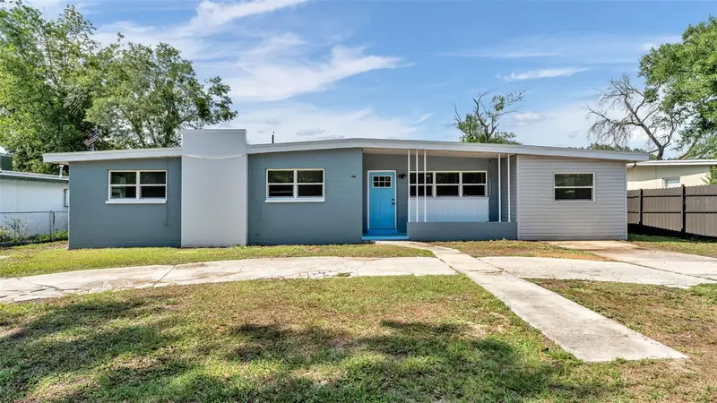 2270 S Crystal Lake Dr, FL