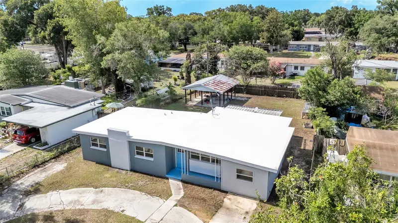 2270 S Crystal Lake Dr, FL
