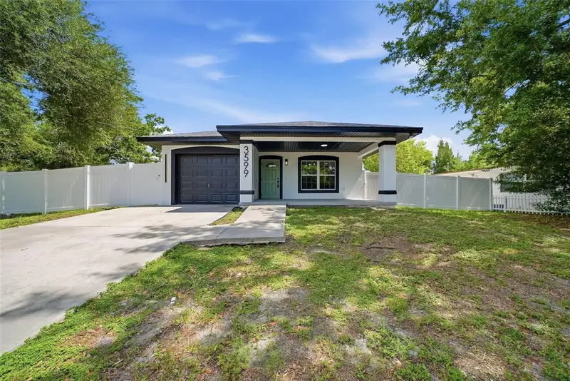 3599 74 Ave N, FL