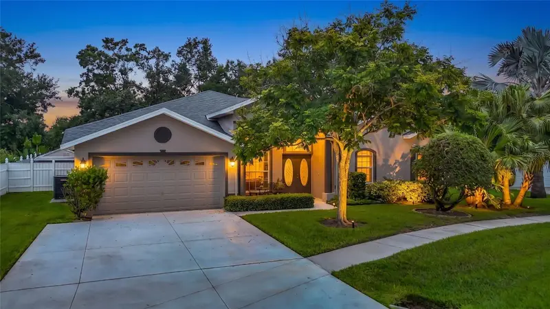 21629 Silver Bay Pl, FL