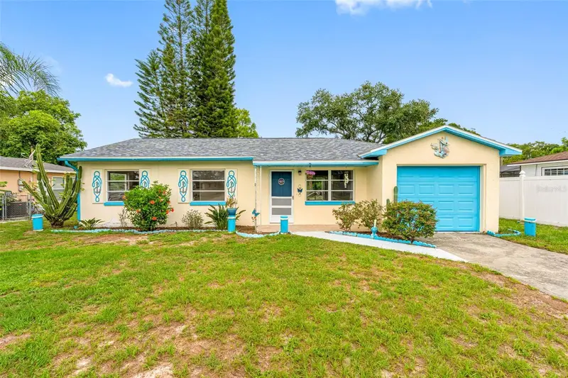 126 W Grapefruit Cir, FL