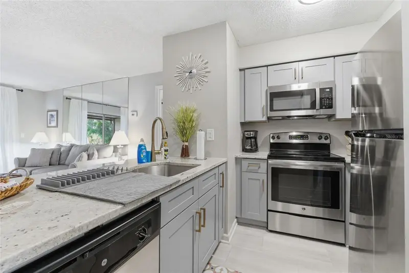 6046 Topher Trl #6046, FL