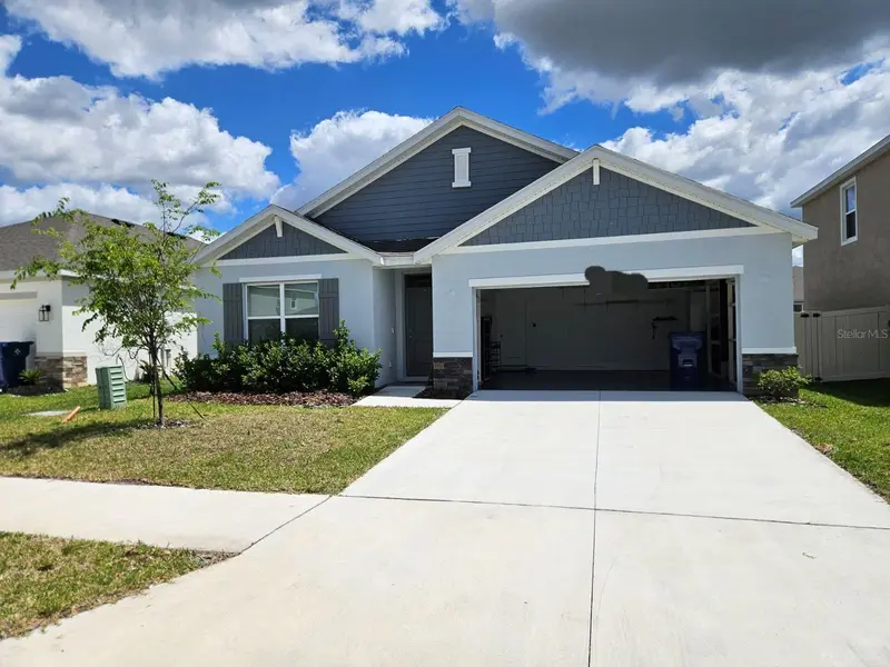 32650 Osprey Peak Way, FL