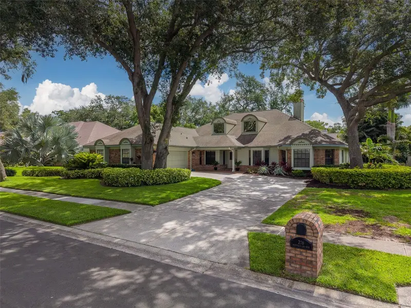 276 Sheffield Cir W, FL