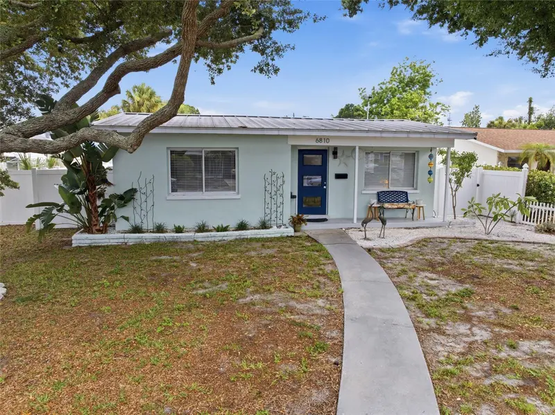 6810 4th Ave N, FL