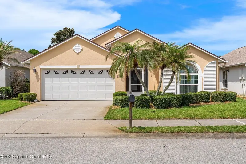 992 Shaw Cir, FL