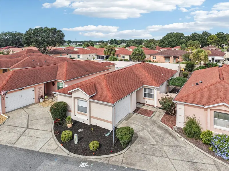 914 Mendoza Blvd, FL