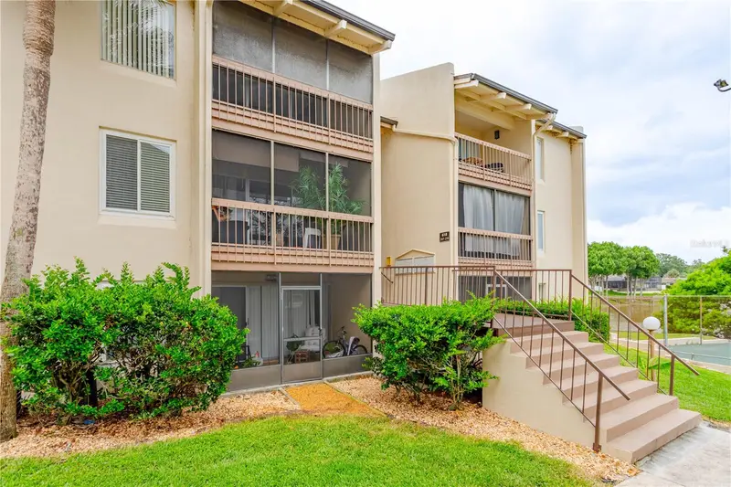 618 Orange Dr #216, FL