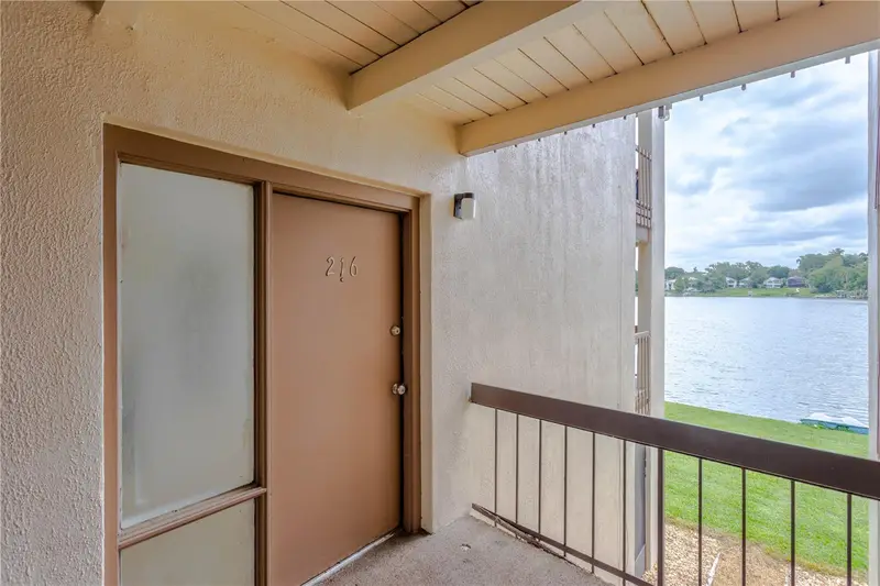 618 Orange Dr #216, FL