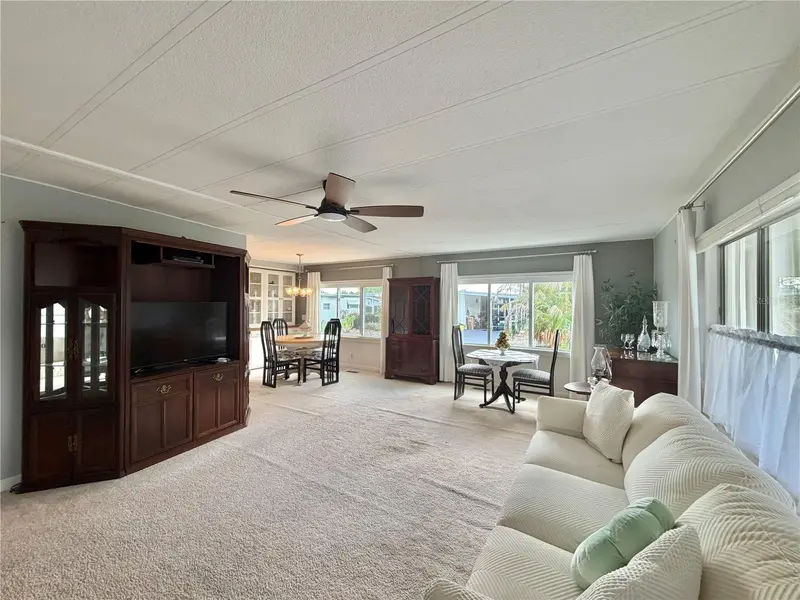 101 Tamarisk Way, FL