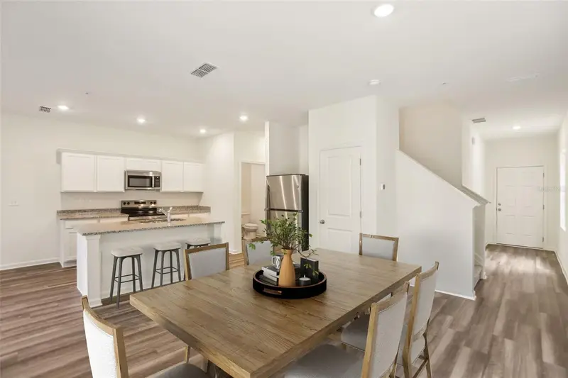 2562 Grey Hawk Drive,, FL