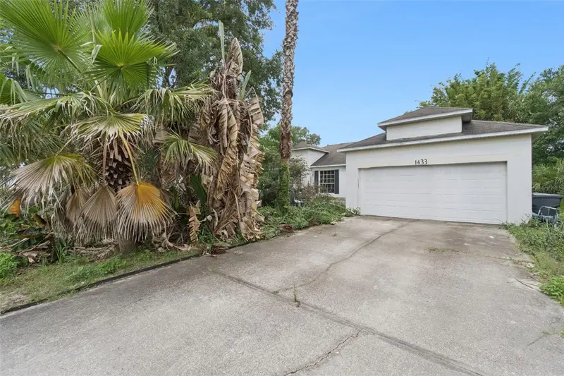 1433 Swan Ct, FL