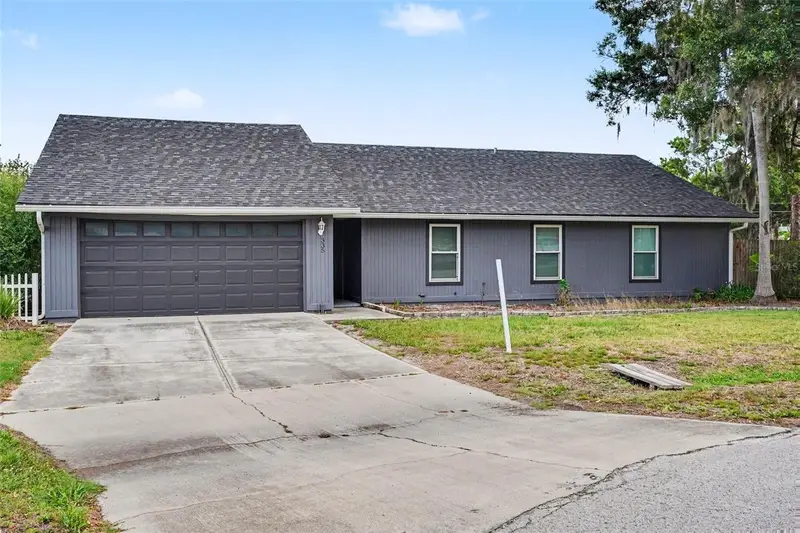 335 Tracy Way, FL