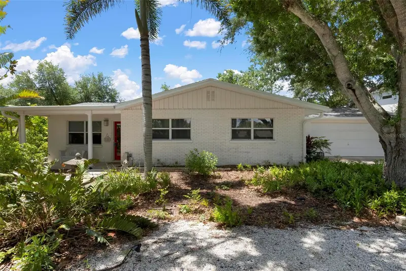 417 Baycrest Dr, FL