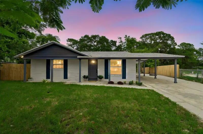 6532 S West Shore Cir, FL