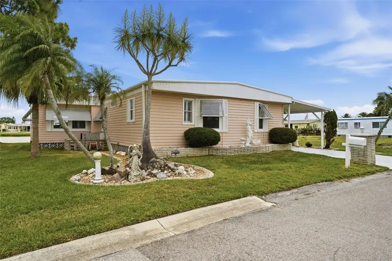 520 Imperial Dr, FL