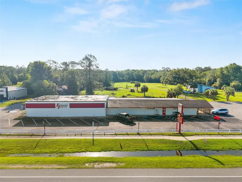 17313 Us Hwy 301, FL