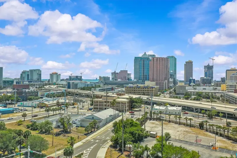 1120 E Kennedy Blvd #1216, FL