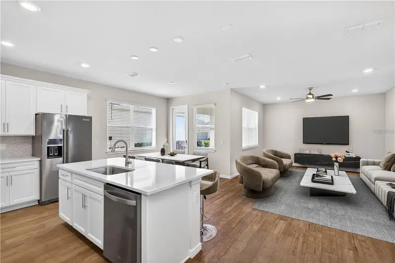 14250 Lanikai Beach Dr, FL