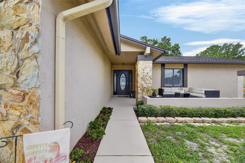 703 Isleton Dr, FL