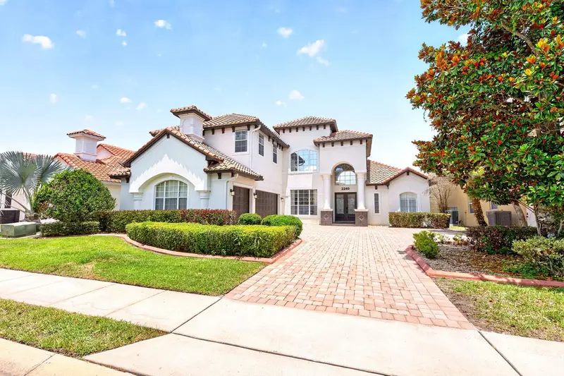 2240 Callaway Ct, FL