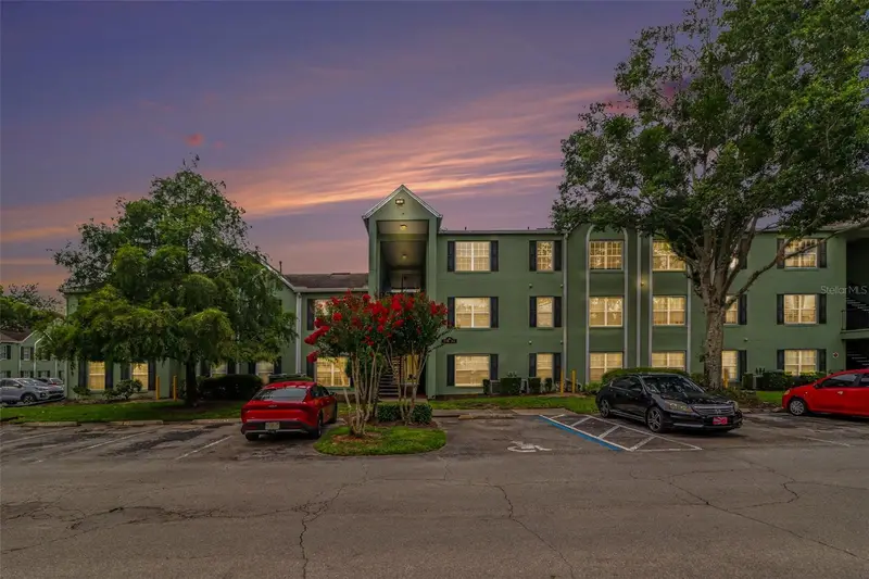 2031 Dixie Belle Dr #2031c, FL