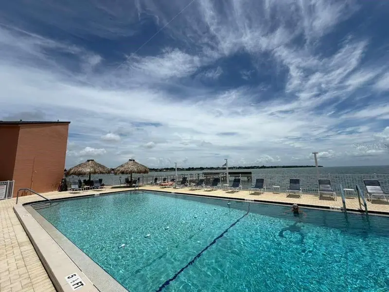 7432 Sunshine Skyway Ln S #206, FL
