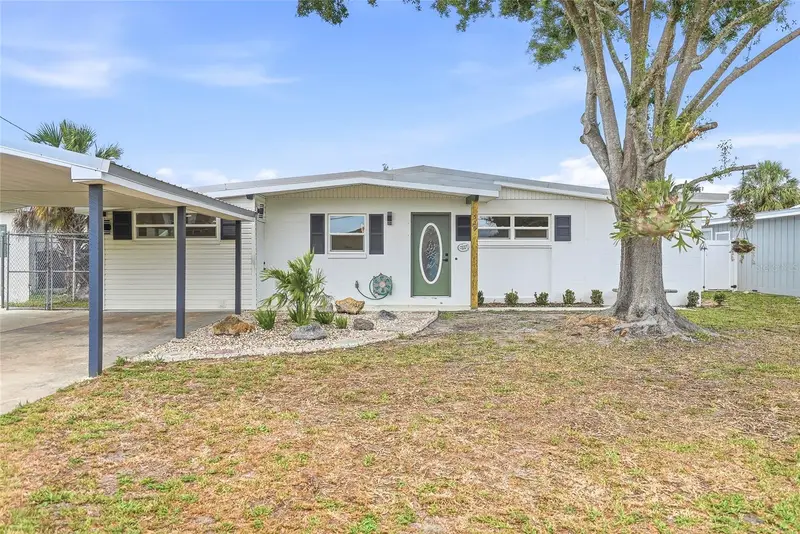 529 Firefly Ln, FL