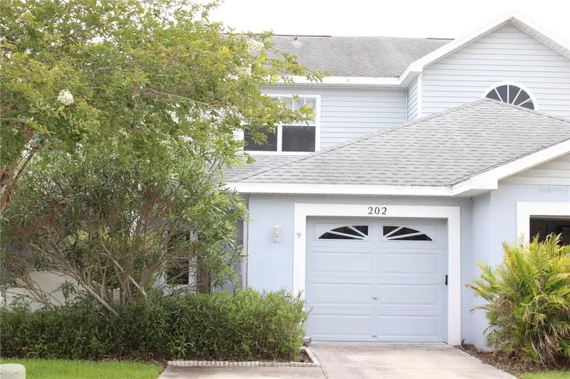 202 Hemingway Dr, FL