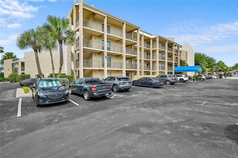 845 Benjamin Franklin Dr #402, FL