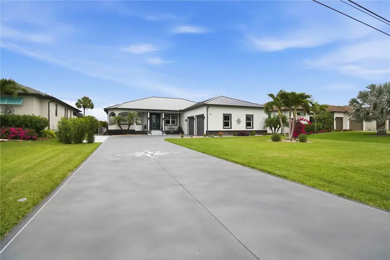 216 Rotonda Blvd E, FL
