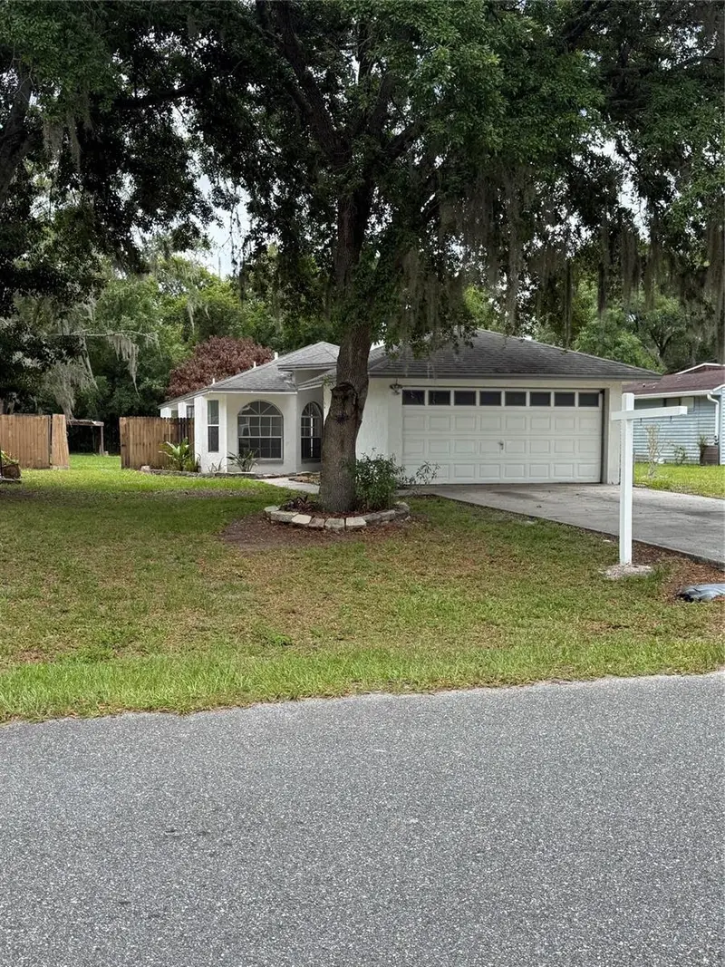 2554 Martha Ln, FL