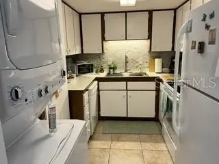 48 Club House Dr #105, FL