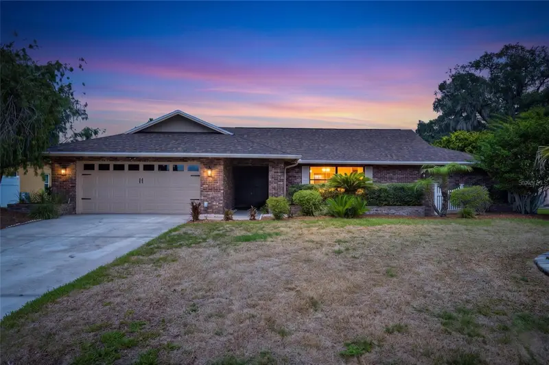 1903 Country Club Ct, FL