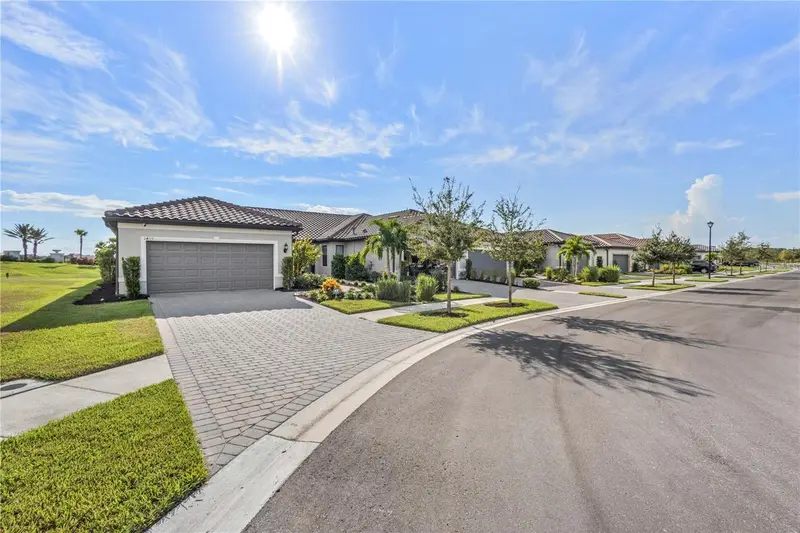 14550 Mossy Pine Ct, FL