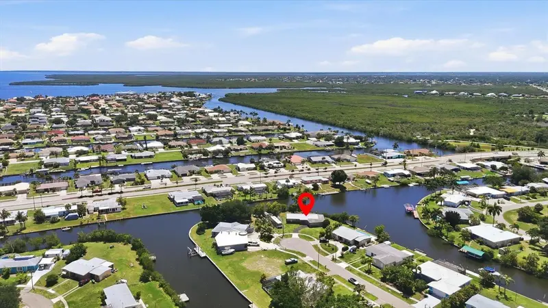 108 Buckeye Ave Nw, FL