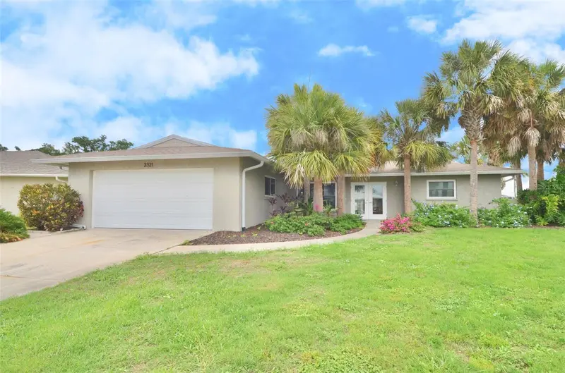 2321 Sandlewood Dr, FL