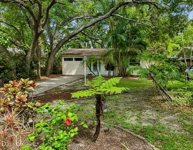 930 Montrose Blvd N, FL