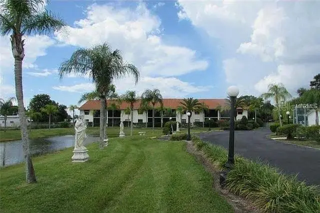 2275 S Mccall Rd #201, FL