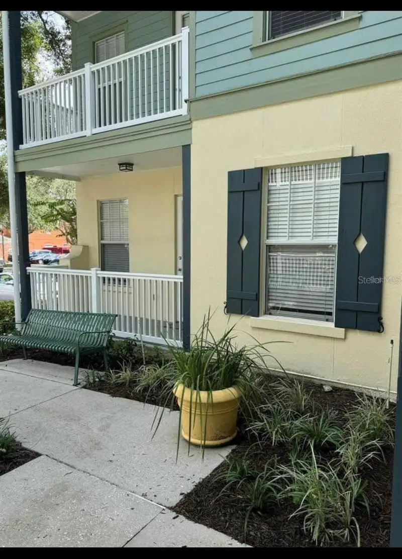611 Campus St #180, FL